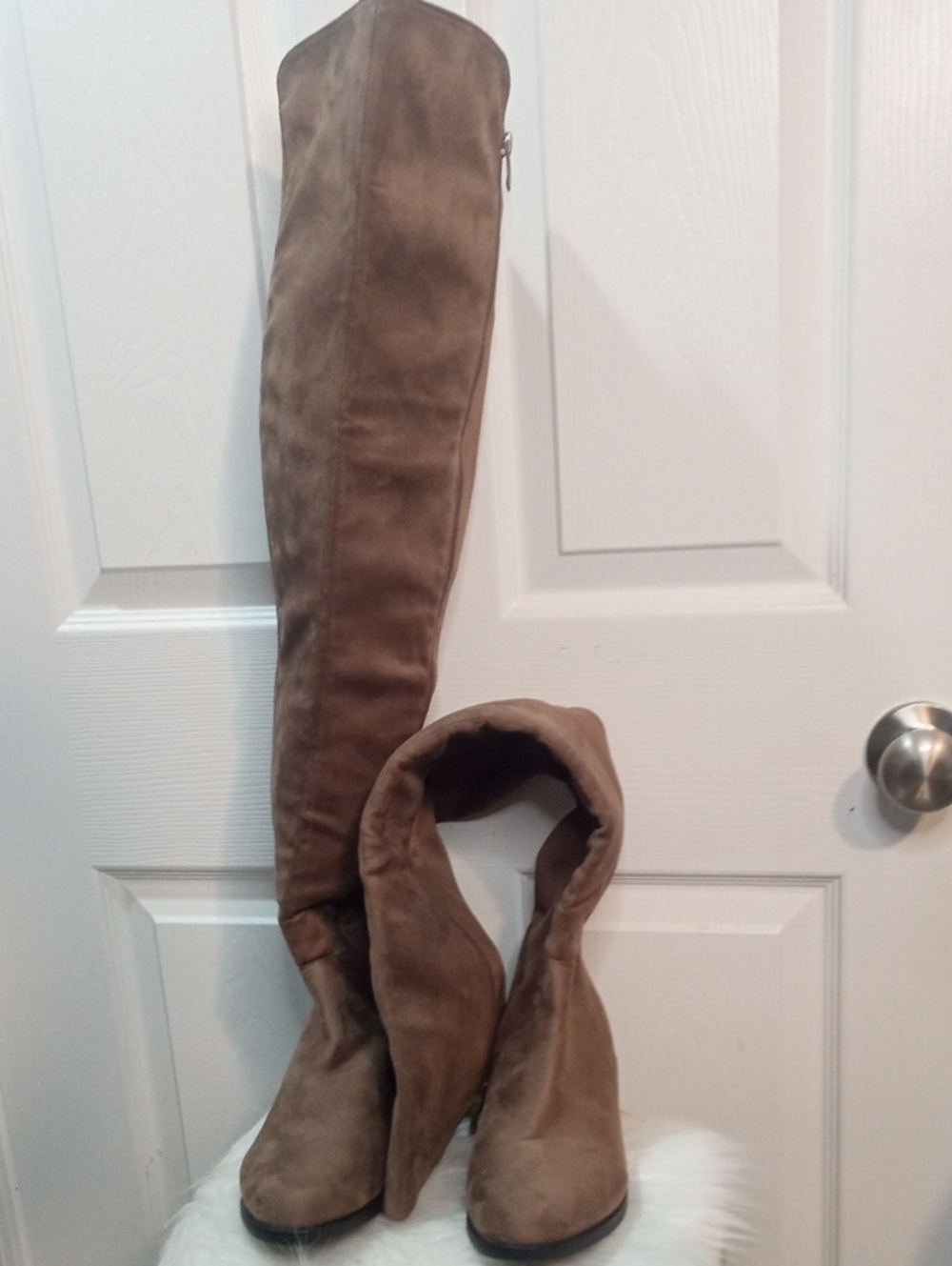 FASHION NOVA OVER THE KNEE BOOTS - Picture 3 of 11